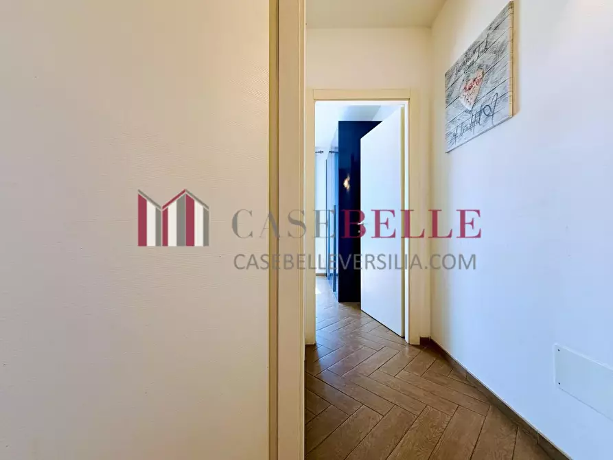 Immagine 43 di Casa indipendente in vendita  a Camaiore