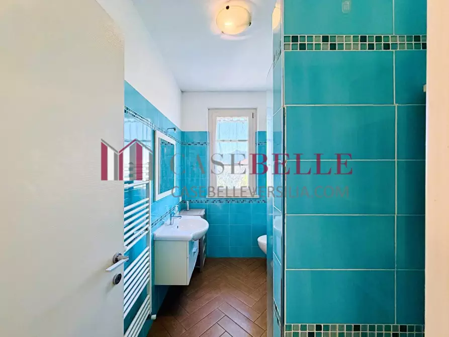 Immagine 46 di Casa indipendente in vendita  a Camaiore