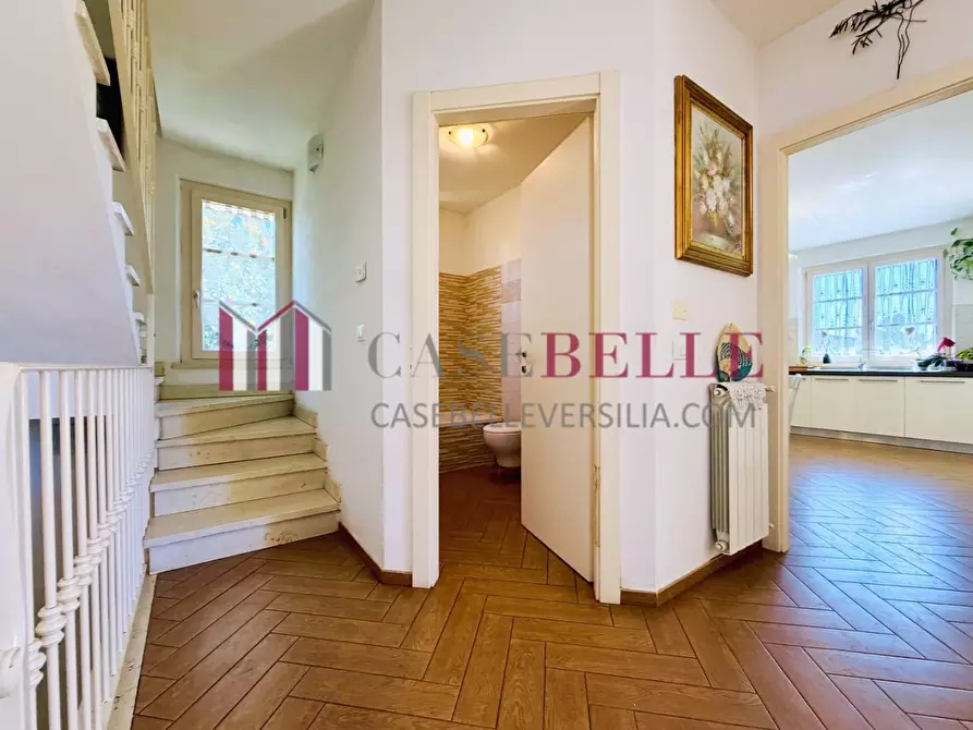 Immagine 16 di Casa indipendente in vendita  a Camaiore