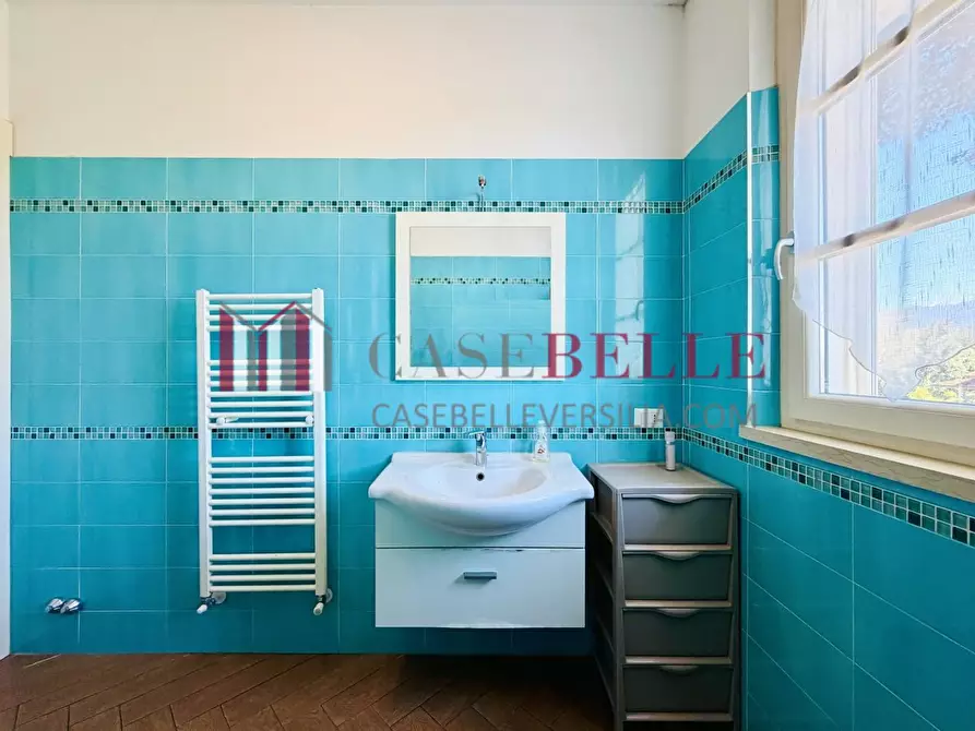 Immagine 48 di Casa indipendente in vendita  a Camaiore