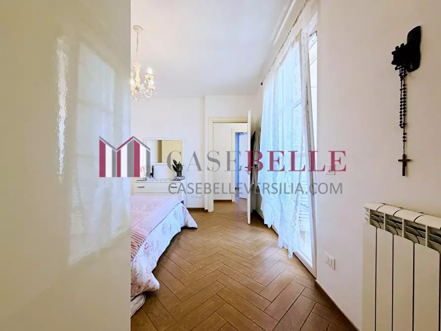 Immagine 42 di Casa indipendente in vendita  a Camaiore