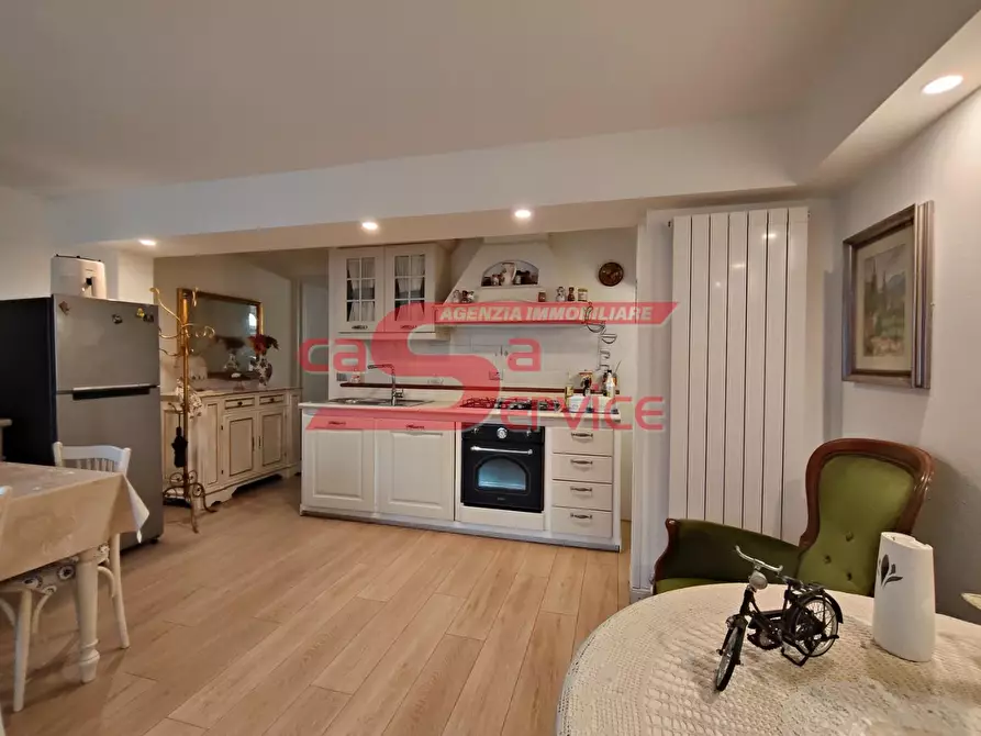 Immagine 11 di Villetta a schiera in vendita  a Montecatini Terme