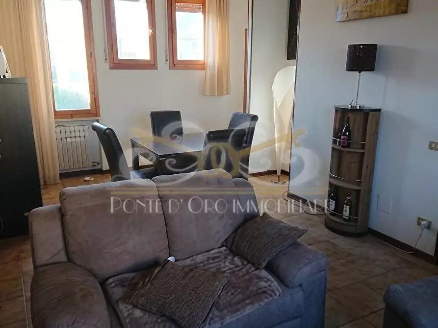 Immagine 12 di Appartamento in vendita  a Vecchiano