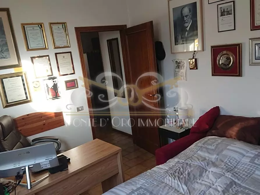 Immagine 17 di Appartamento in vendita  a Vecchiano