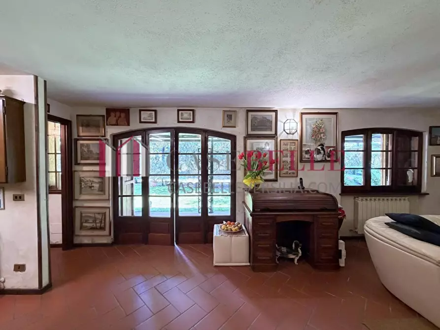 Immagine 6 di Casa bifamiliare in vendita  a Camaiore