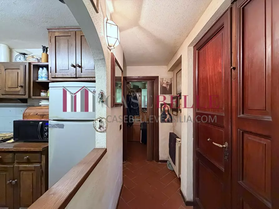 Immagine 10 di Casa bifamiliare in vendita  a Camaiore