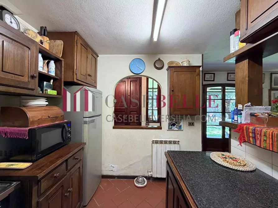 Immagine 9 di Casa bifamiliare in vendita  a Camaiore