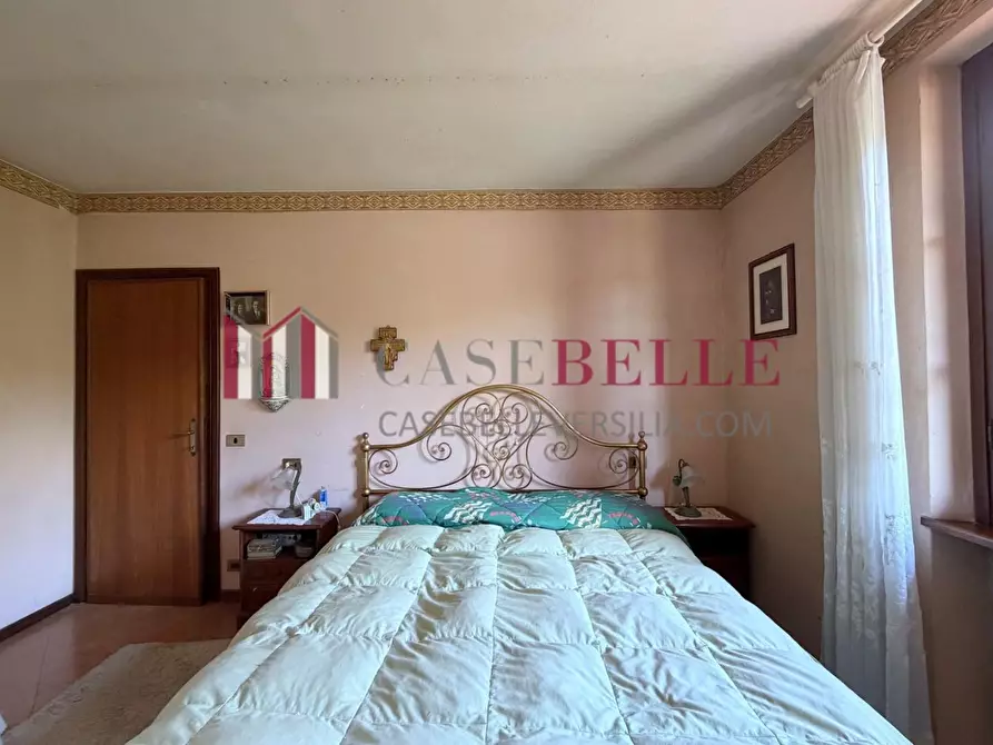 Immagine 18 di Casa bifamiliare in vendita  a Camaiore