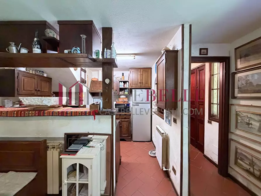 Immagine 7 di Casa bifamiliare in vendita  a Camaiore