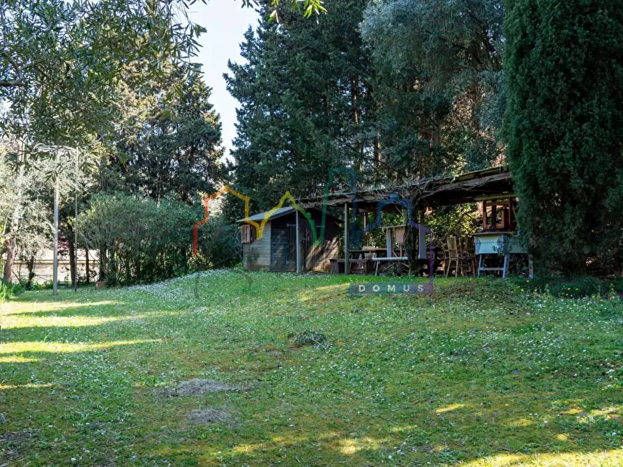 Immagine 35 di Villa in vendita  a Livorno