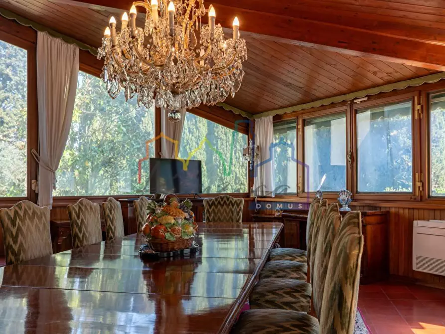 Immagine 14 di Villa in vendita  a Livorno