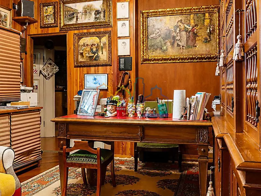 Immagine 39 di Villa in vendita  a Livorno