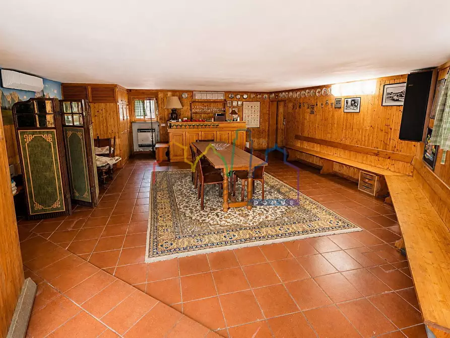 Immagine 40 di Villa in vendita  a Livorno