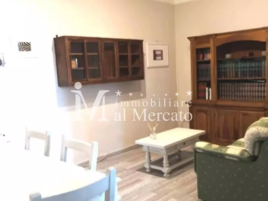 Immagine 6 di Appartamento in vendita  a Lucca