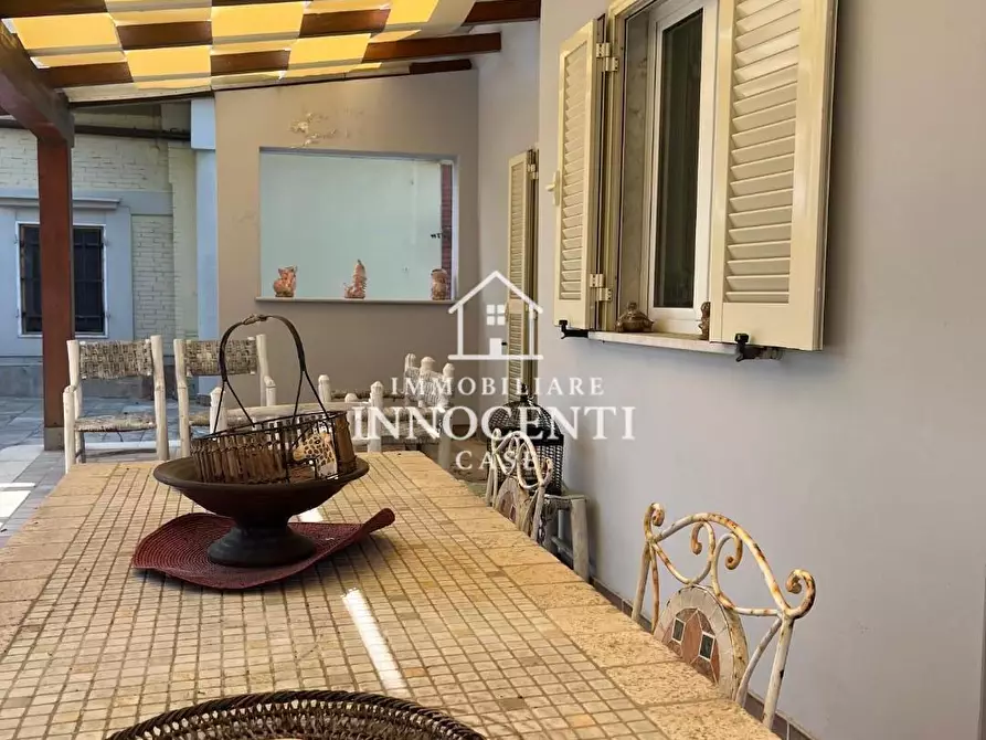 Immagine 20 di Casa indipendente in vendita  a Massa