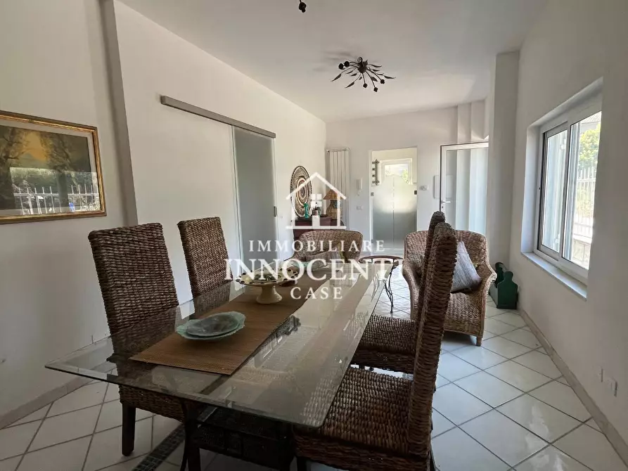 Immagine 7 di Casa indipendente in vendita  a Massa