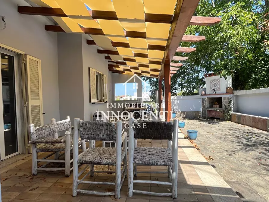 Immagine 3 di Casa indipendente in vendita  a Massa