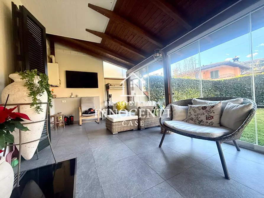 Immagine 8 di Villetta a schiera in vendita  a Massa