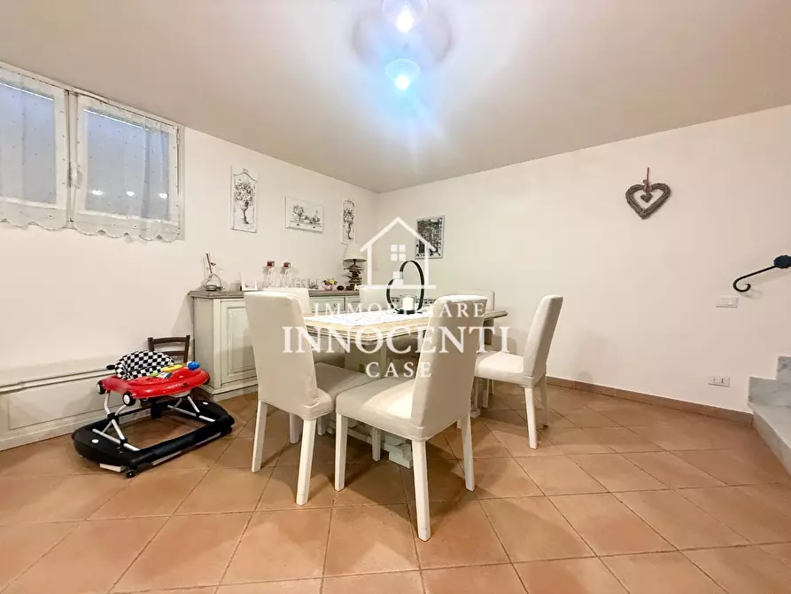 Immagine 14 di Villetta a schiera in vendita  a Massa