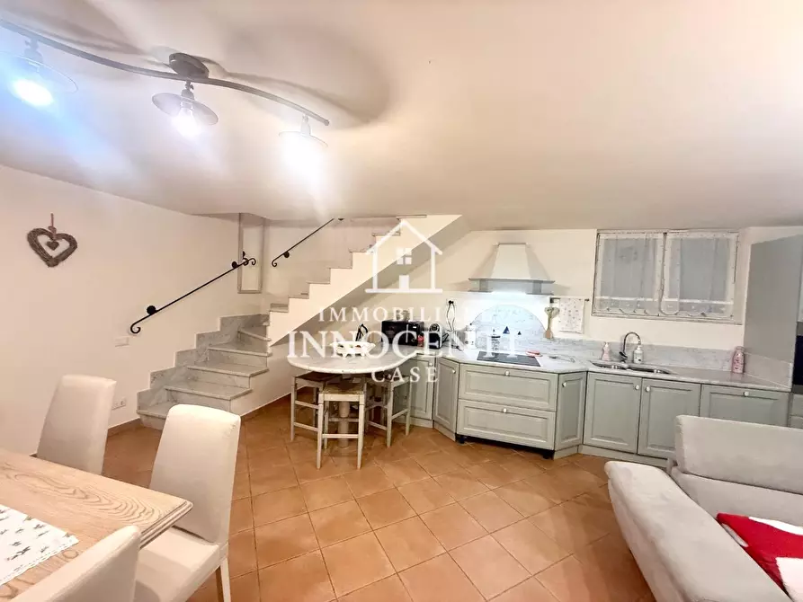 Immagine 12 di Villetta a schiera in vendita  a Massa