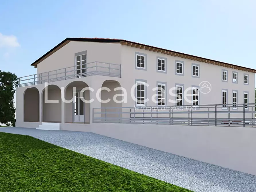 Immagine 1 di Casa colonica in vendita  a Lucca