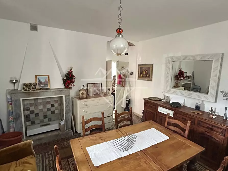 Immagine 17 di Appartamento in vendita  a Carrara