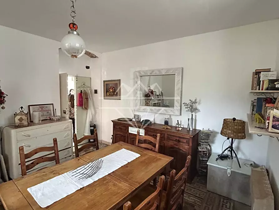 Immagine 19 di Appartamento in vendita  a Carrara