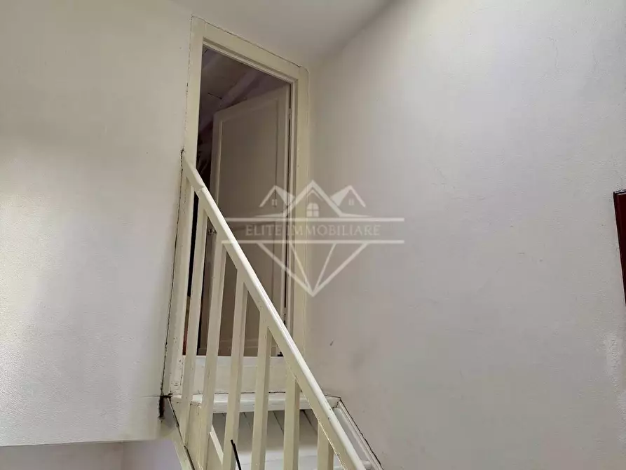 Immagine 15 di Appartamento in vendita  a Carrara