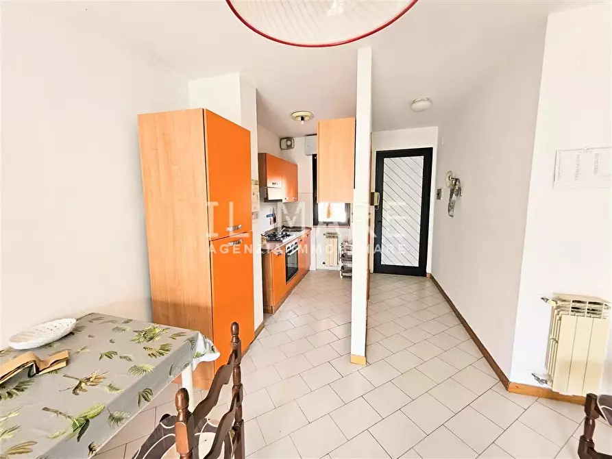 Immagine 5 di Appartamento in vendita  a Massa