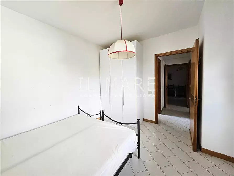 Immagine 10 di Appartamento in vendita  a Massa