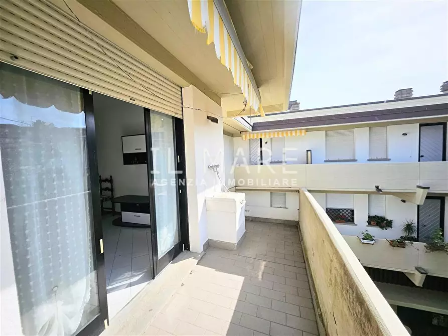 Immagine 4 di Appartamento in vendita  a Massa