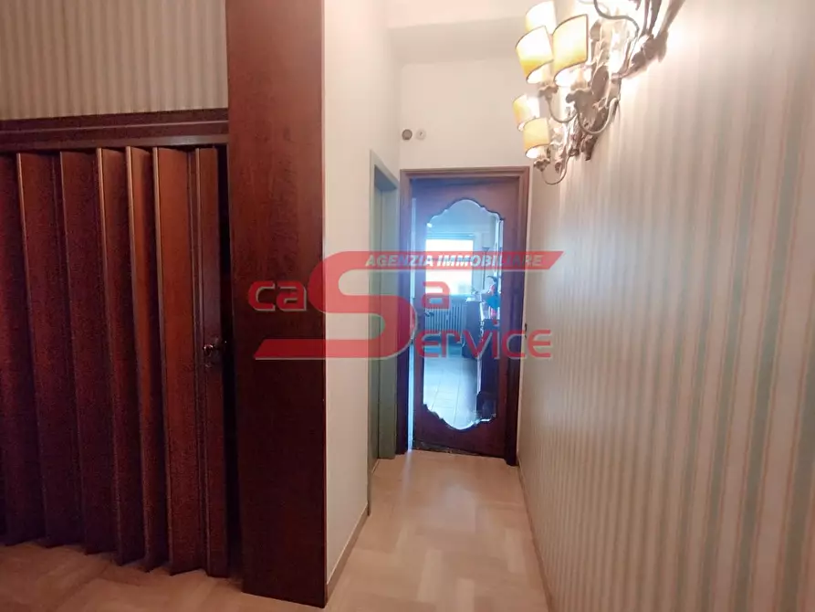 Immagine 16 di Appartamento in vendita  a Montecatini Terme