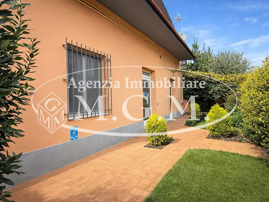 Immagine 5 di Capannone industriale in affitto  a Santa Croce Sull'arno