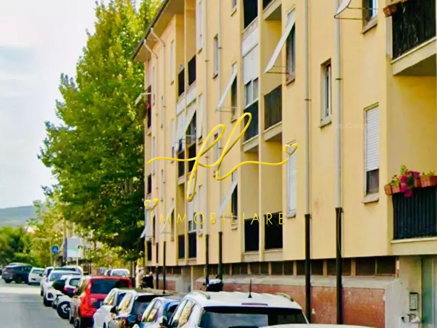 Immagine 2 di Appartamento in vendita  a Livorno