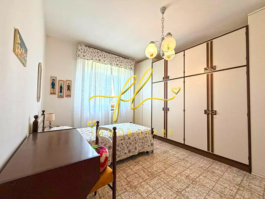 Immagine 16 di Appartamento in vendita  a Cecina