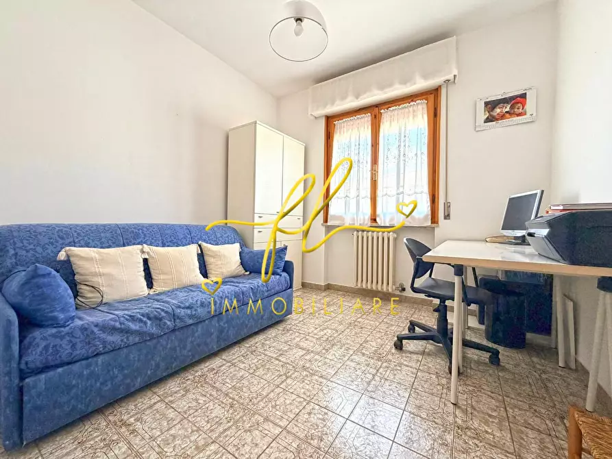 Immagine 19 di Appartamento in vendita  a Cecina