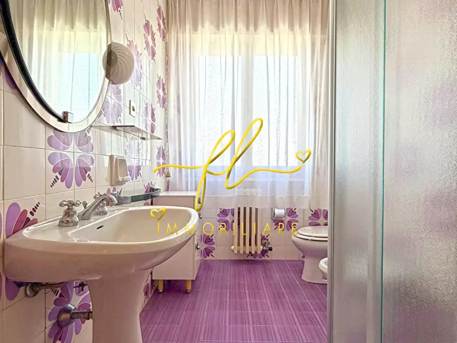 Immagine 21 di Appartamento in vendita  a Cecina