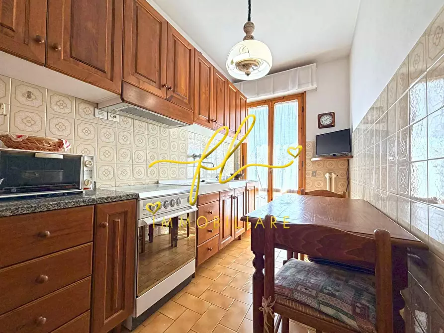 Immagine 8 di Appartamento in vendita  a Cecina