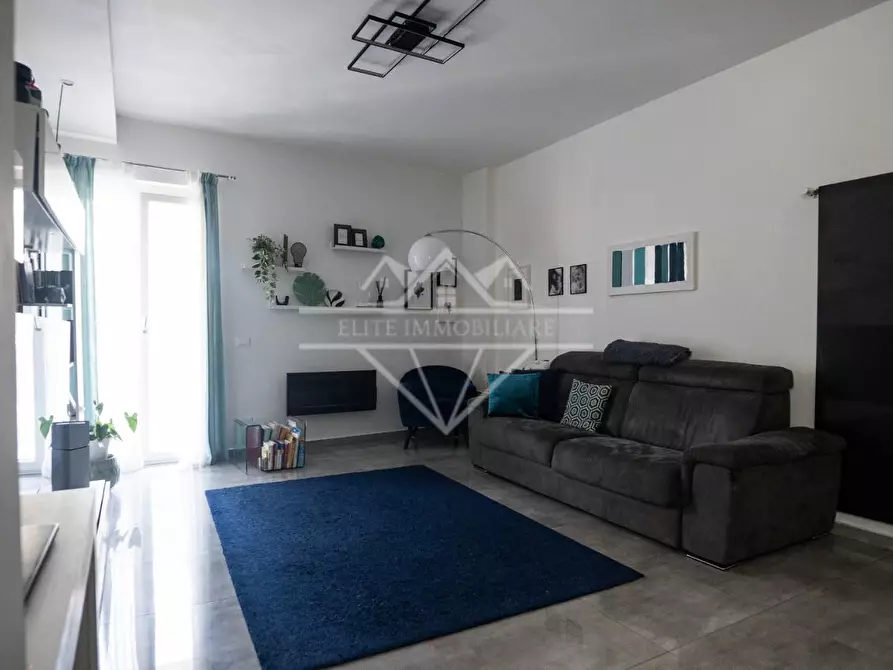 Immagine 5 di Appartamento in vendita  a Carrara