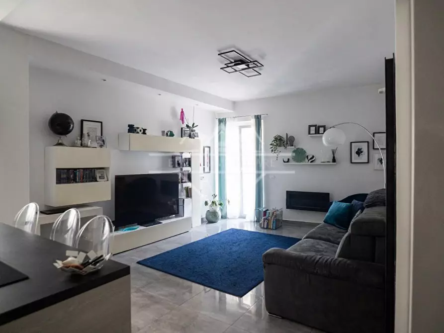 Immagine 1 di Appartamento in vendita  a Carrara