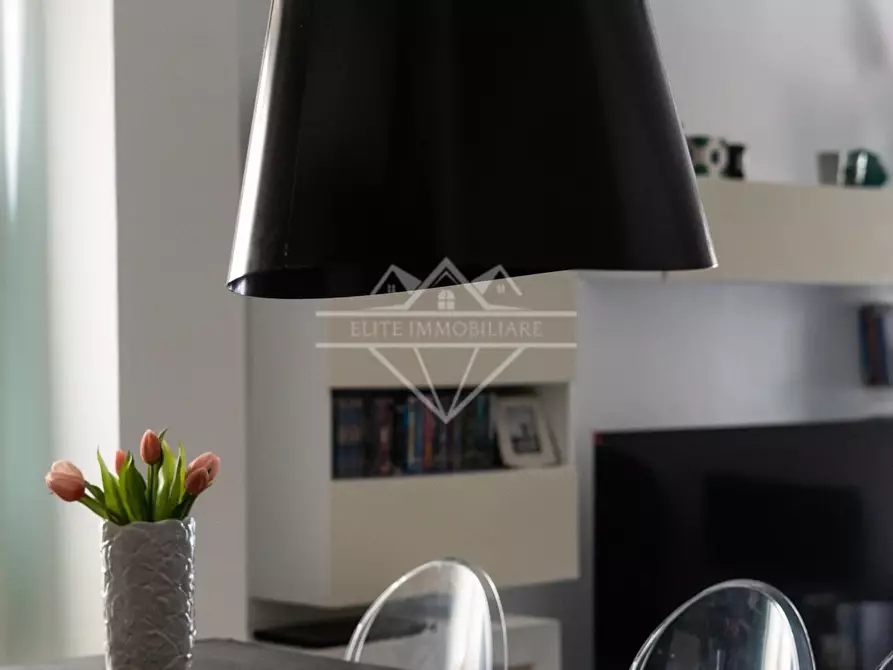 Immagine 35 di Appartamento in vendita  a Carrara