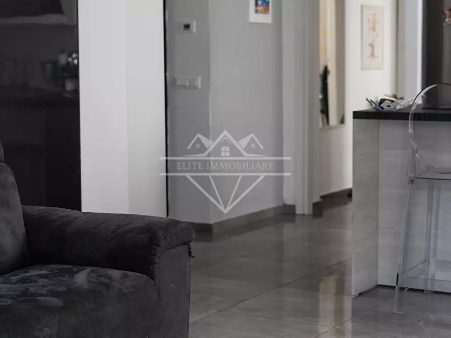 Immagine 45 di Appartamento in vendita  a Carrara