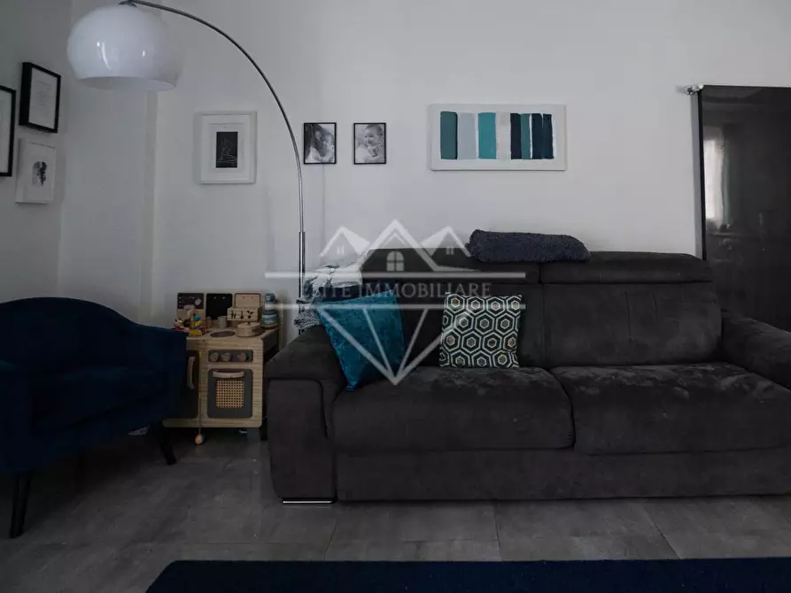 Immagine 8 di Appartamento in vendita  a Carrara