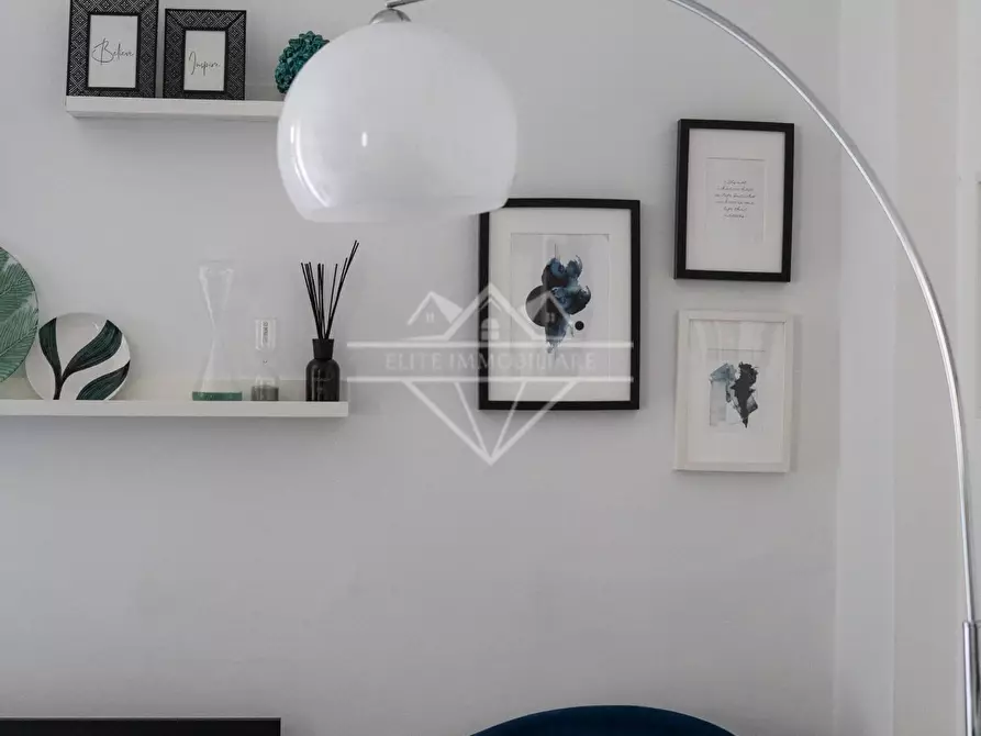 Immagine 39 di Appartamento in vendita  a Carrara