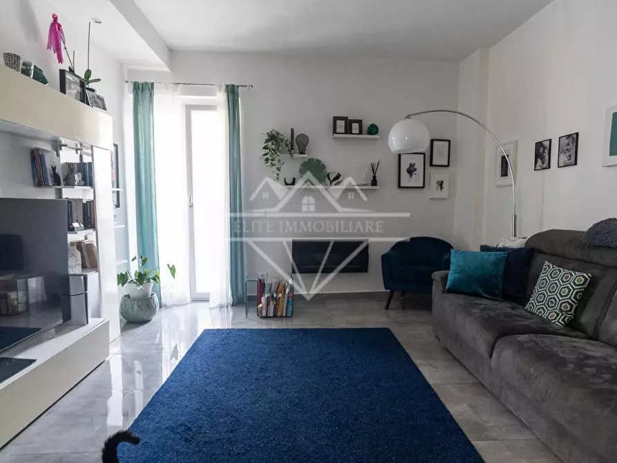 Immagine 6 di Appartamento in vendita  a Carrara