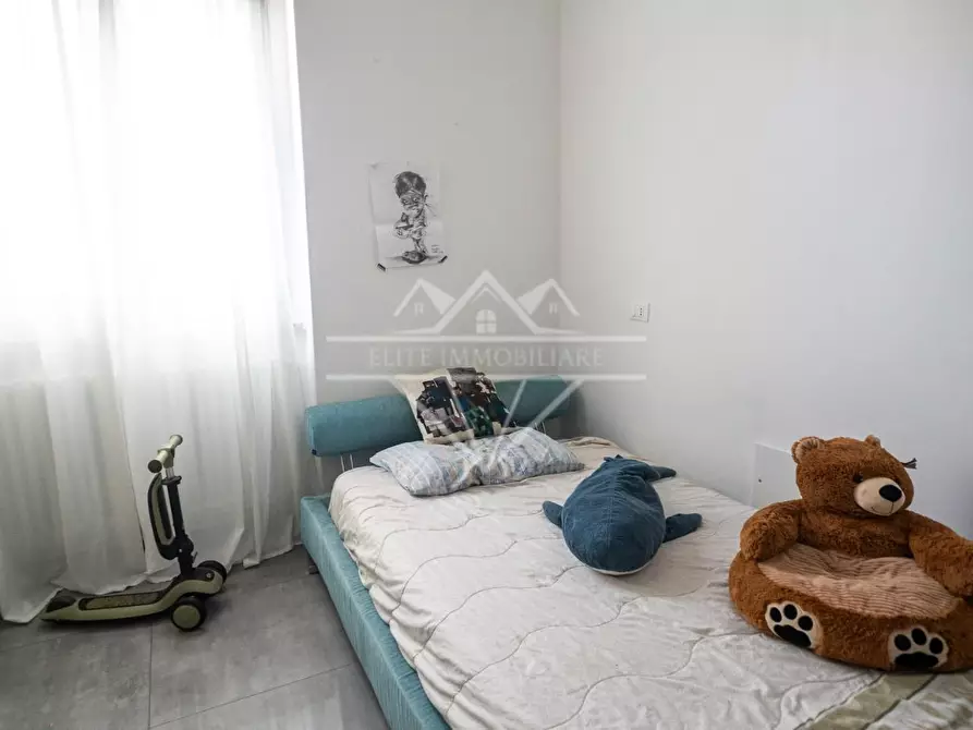 Immagine 21 di Appartamento in vendita  a Carrara