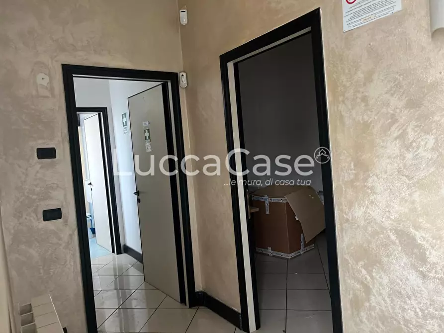 Immagine 6 di Attività artigianale in vendita  a Lucca