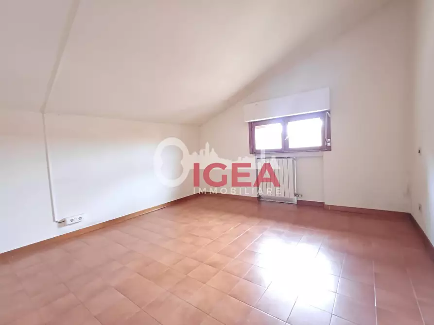 Immagine 10 di Mansarda in vendita  a Siena