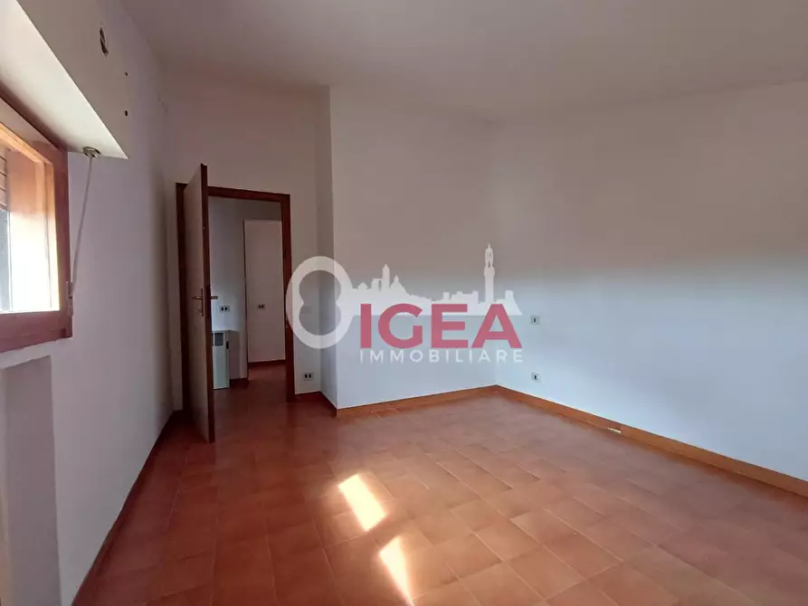 Immagine 19 di Mansarda in vendita  a Siena
