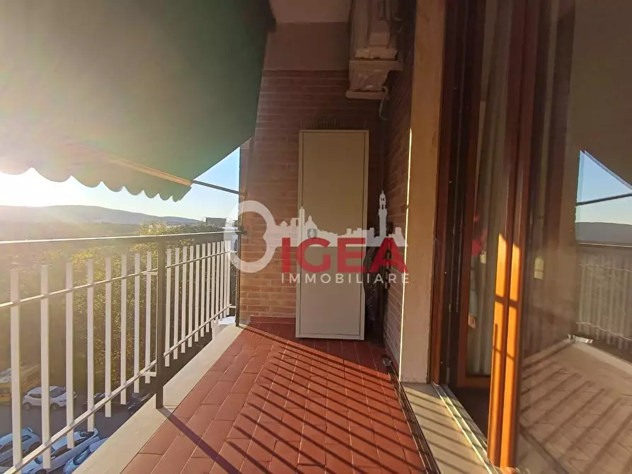 Immagine 8 di Appartamento in vendita  a Siena